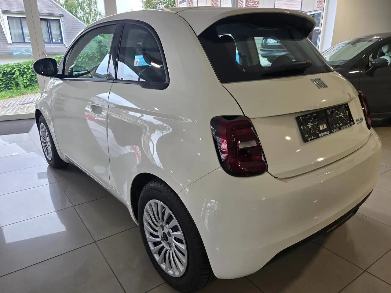 Fiat 500 E Icon 42 KW / 118 CH ELECTRIQUE GROSSE BATTERIE, миниатюра 5