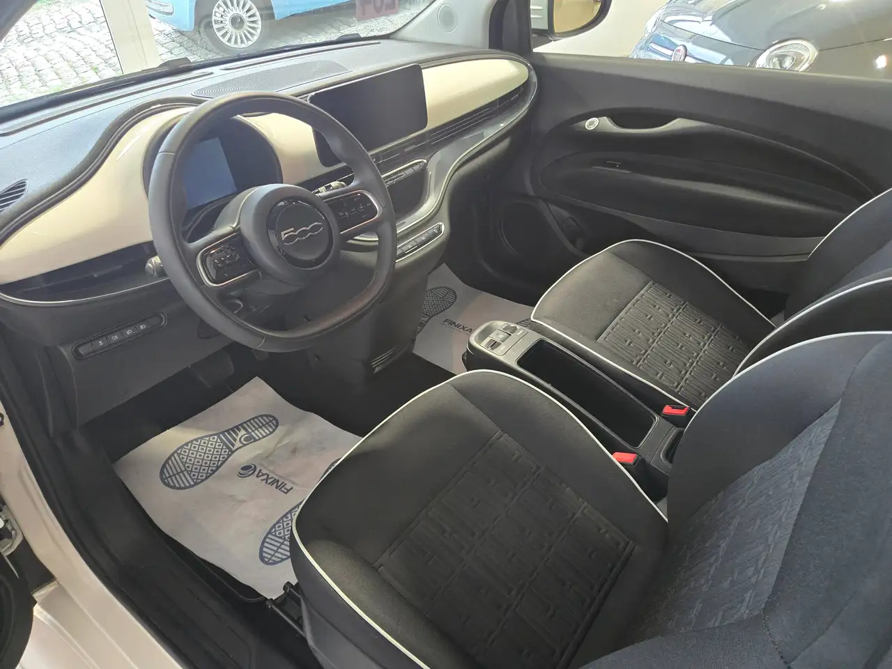 Fiat 500 E Icon 42 KW / 118 CH ELECTRIQUE GROSSE BATTERIE, миниатюра 20
