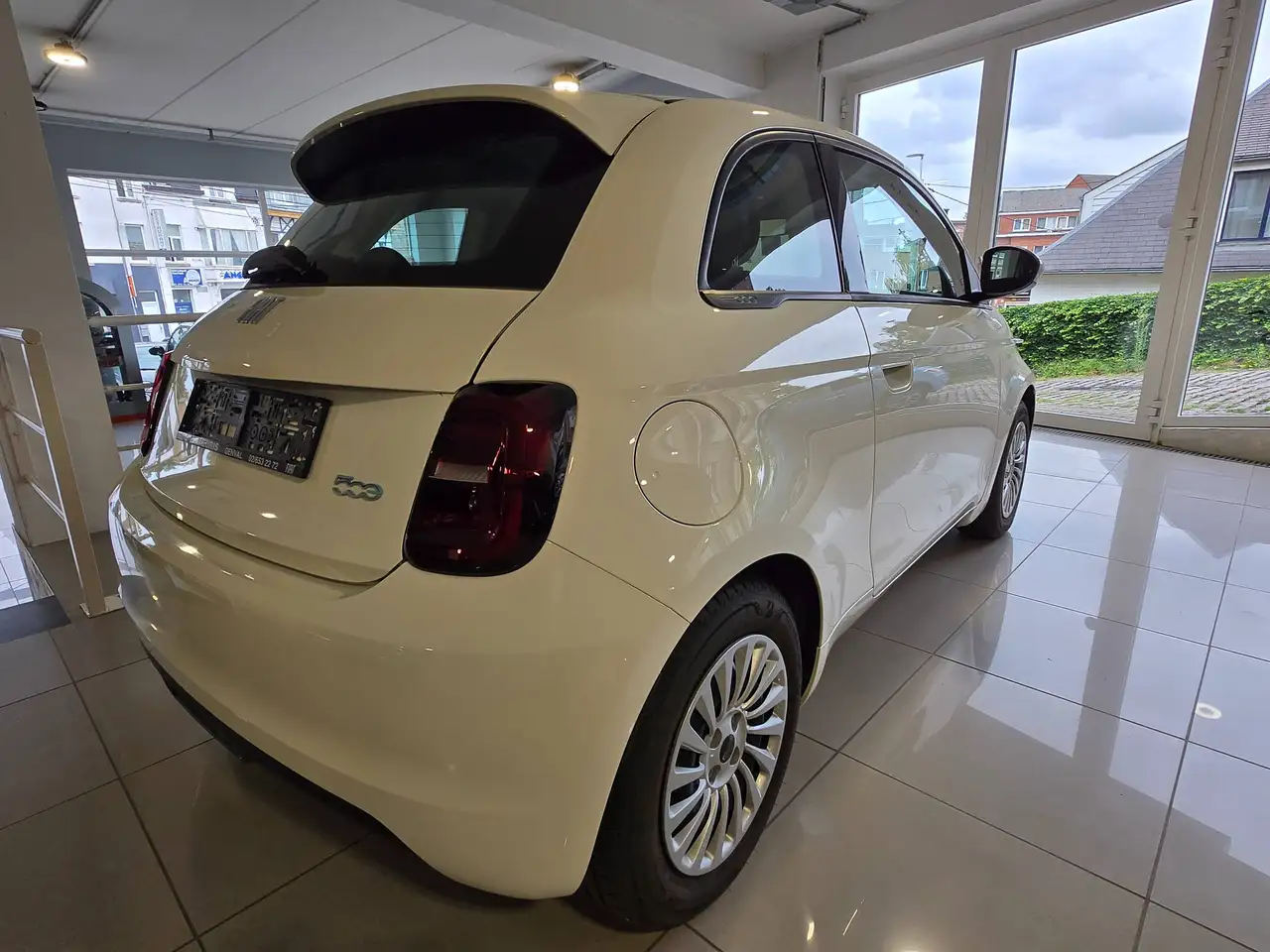 Fiat 500 E Icon 42 KW / 118 CH ELECTRIQUE GROSSE BATTERIE, миниатюра 3