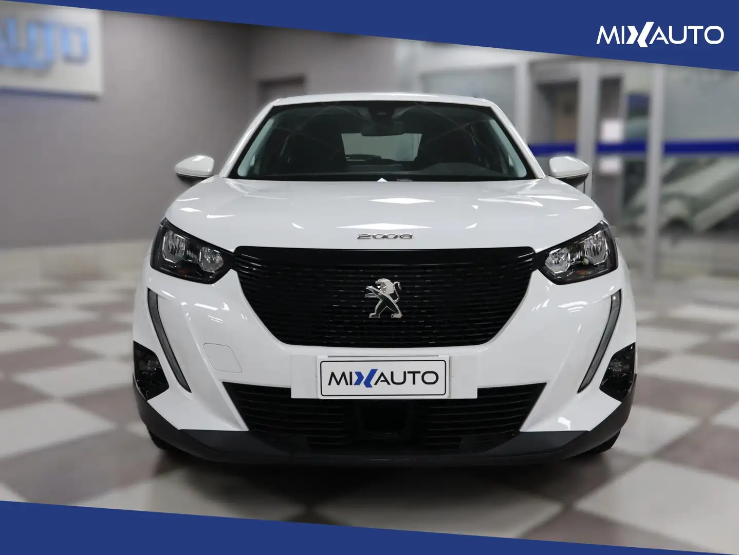 Peugeot 2008 1.2 Puretech Active S&S 100CV Weiß - 2