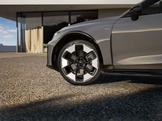 Audi A6 view 6