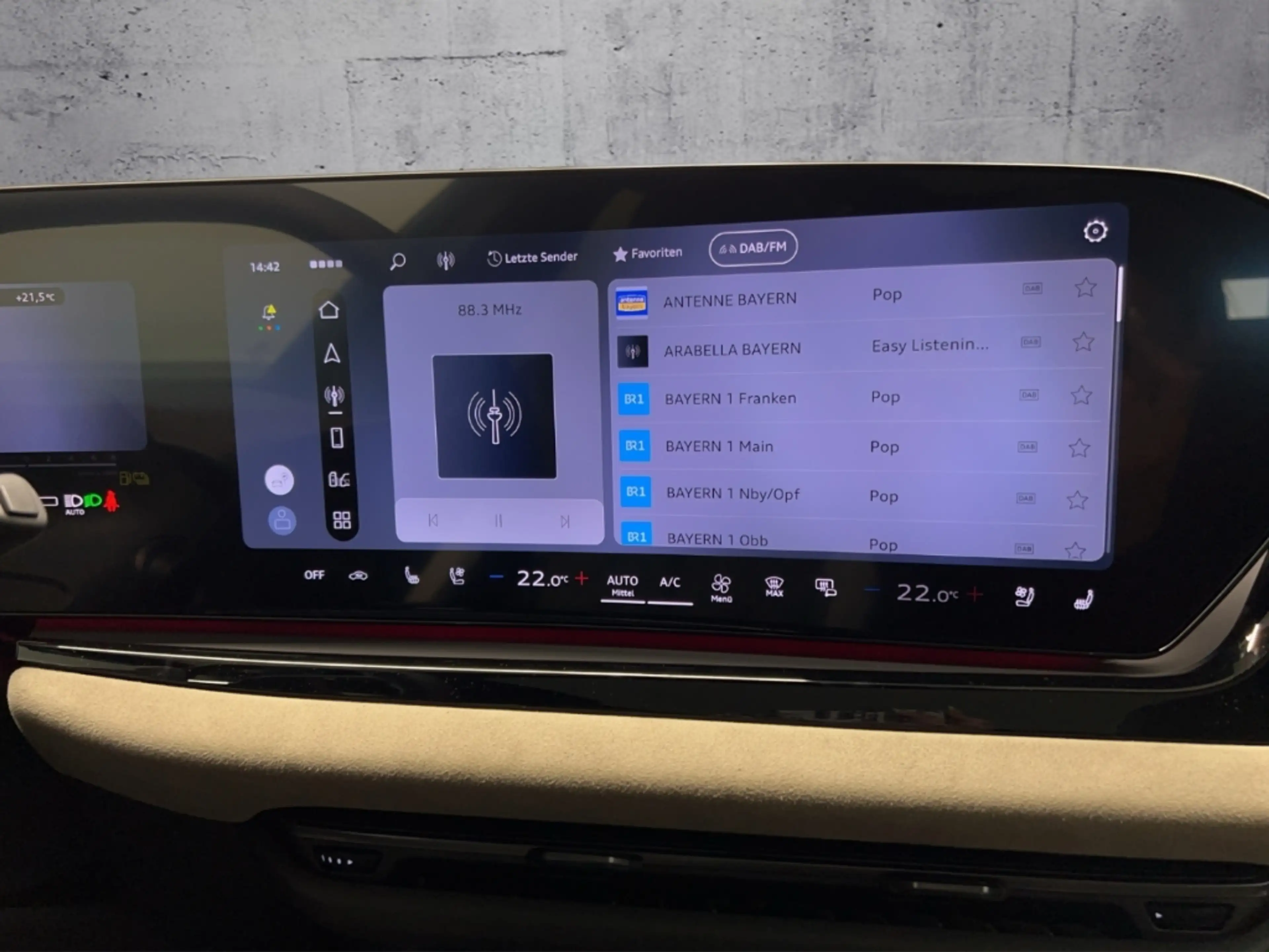 Audi A6 allroad e-hybrid qu.  exclusive ! TECHPRO MATRIX AHK PANO — photo 14