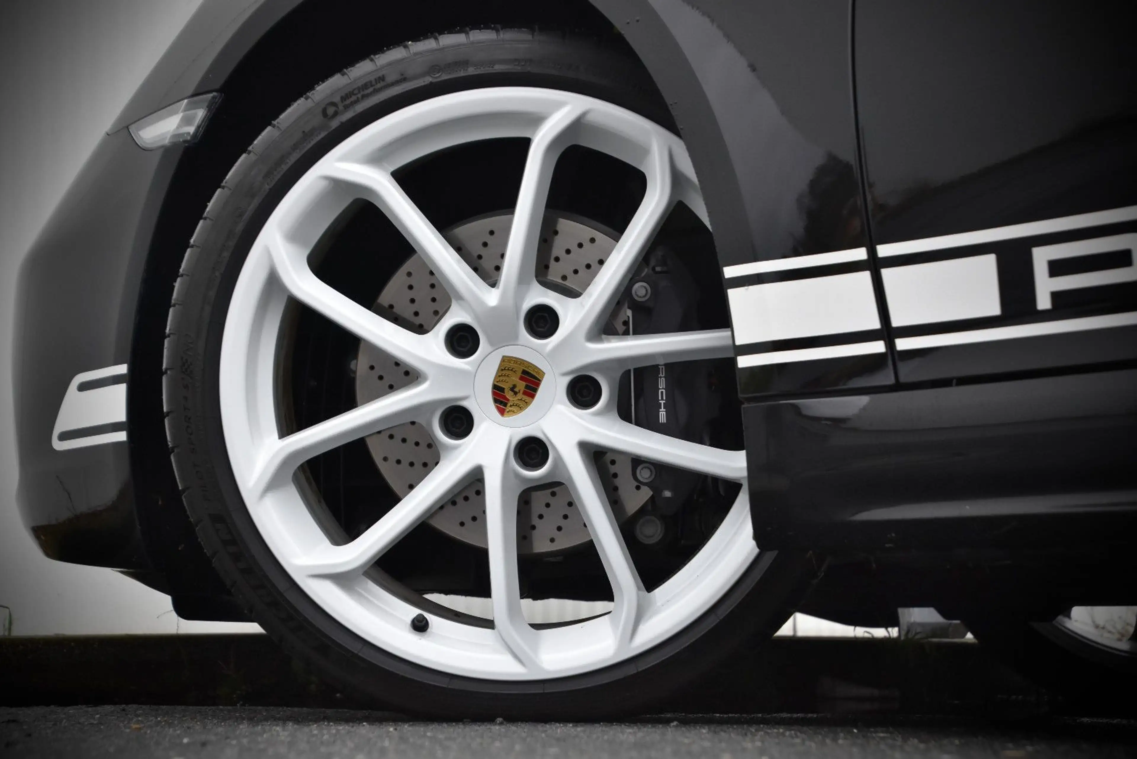 Porsche Cayman 718 Style Edition GT4 Carbon TechArt — photo 8