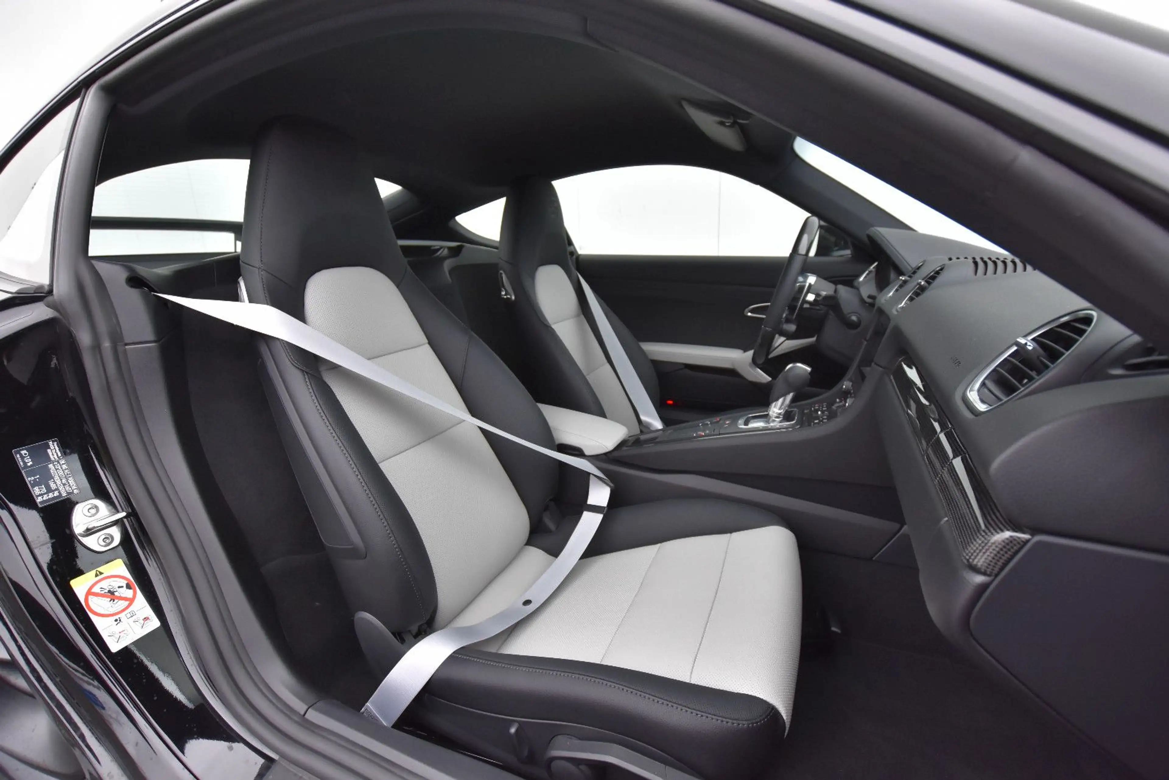 Porsche Cayman 718 Style Edition GT4 Carbon TechArt — photo 13