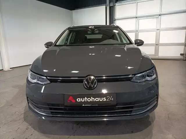 Volkswagen Golf view 2
