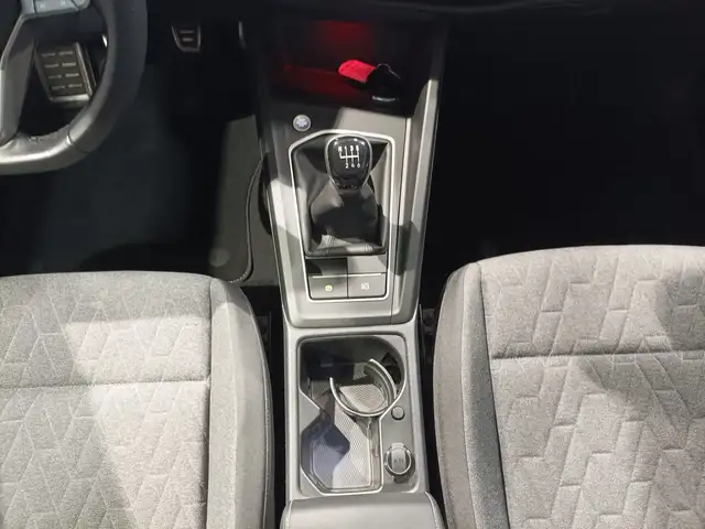Volkswagen Golf view 13