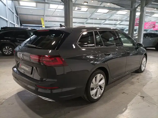 Volkswagen Golf view 5