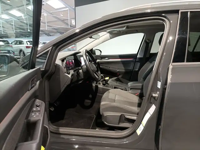 Volkswagen Golf view 8