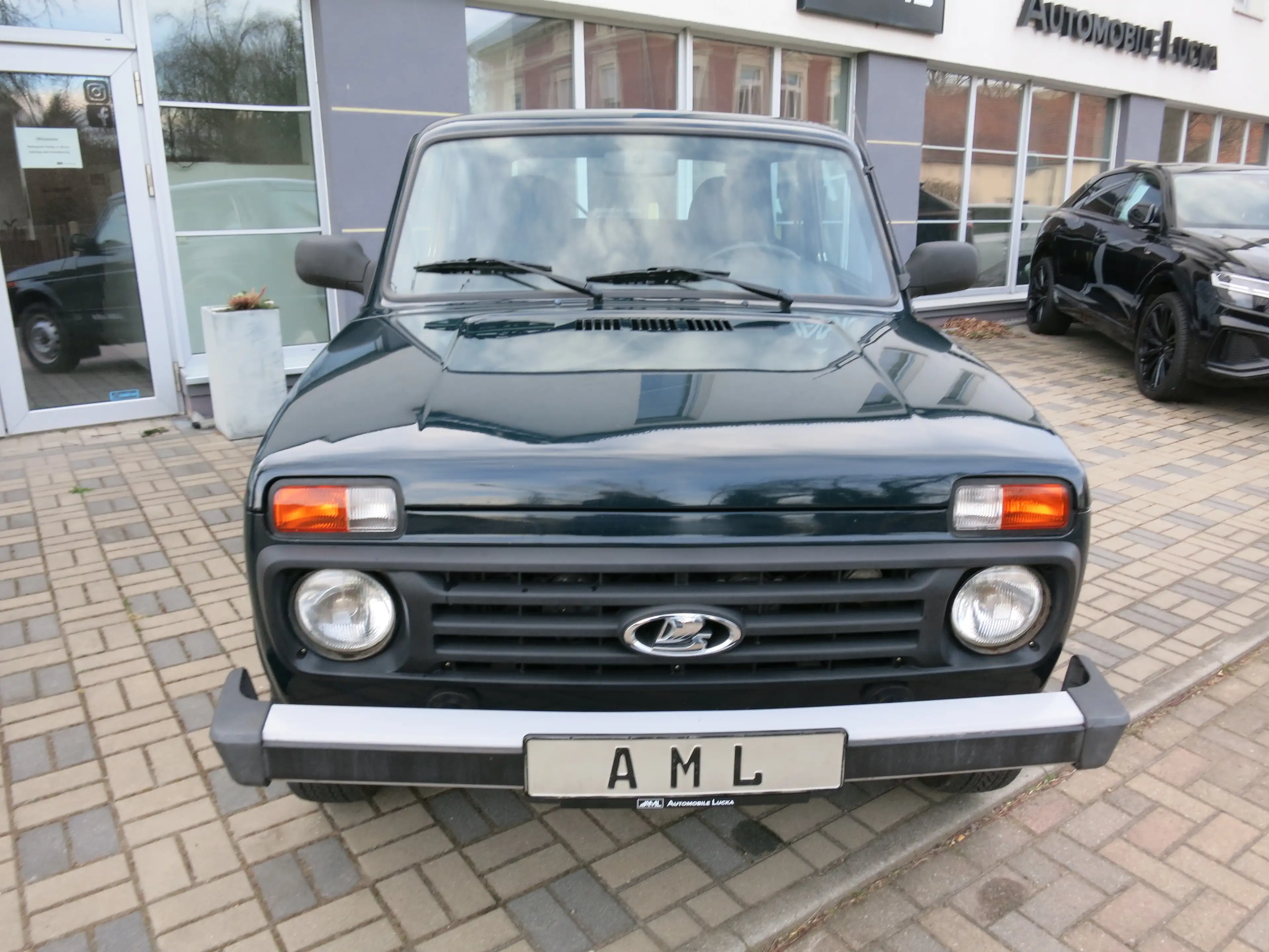 Lada Taiga Basis 4x4 1,9T Anhängelast 1.HAND TÜV+AU NEU — photo 2