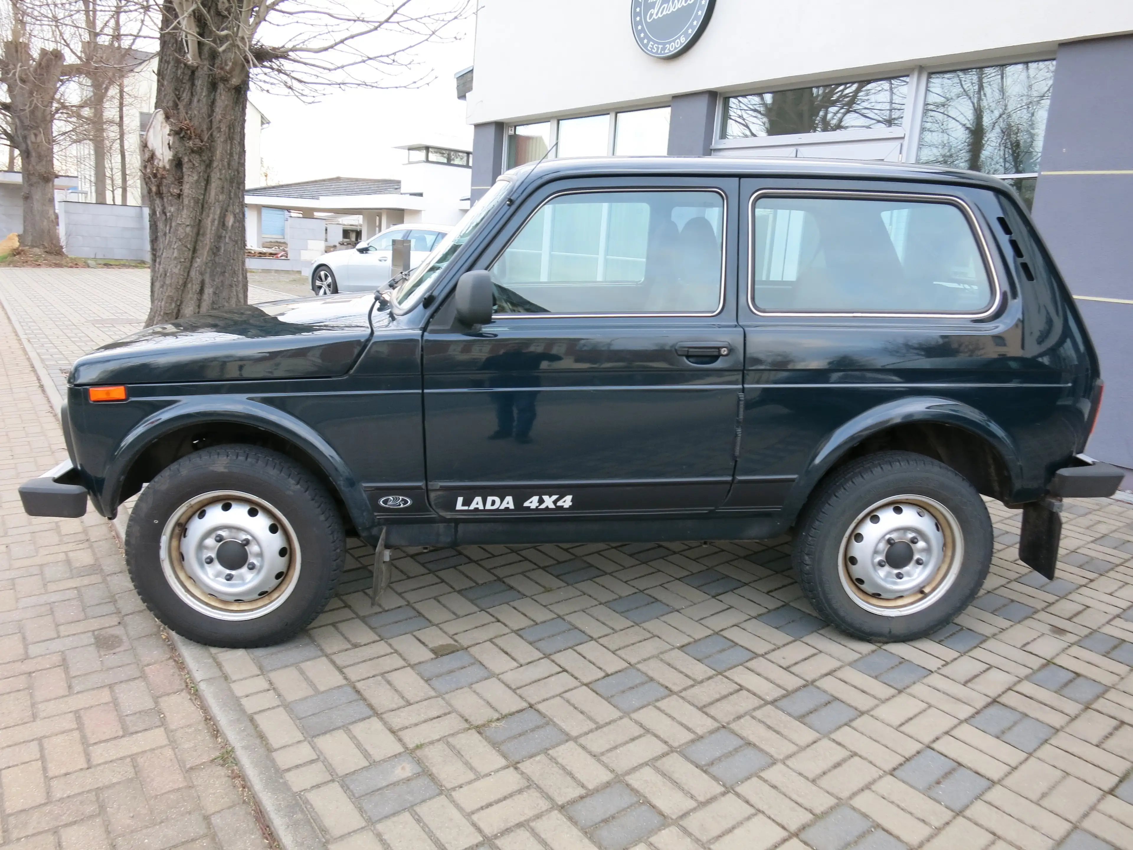 Lada Taiga Basis 4x4 1,9T Anhängelast 1.HAND TÜV+AU NEU — photo 8