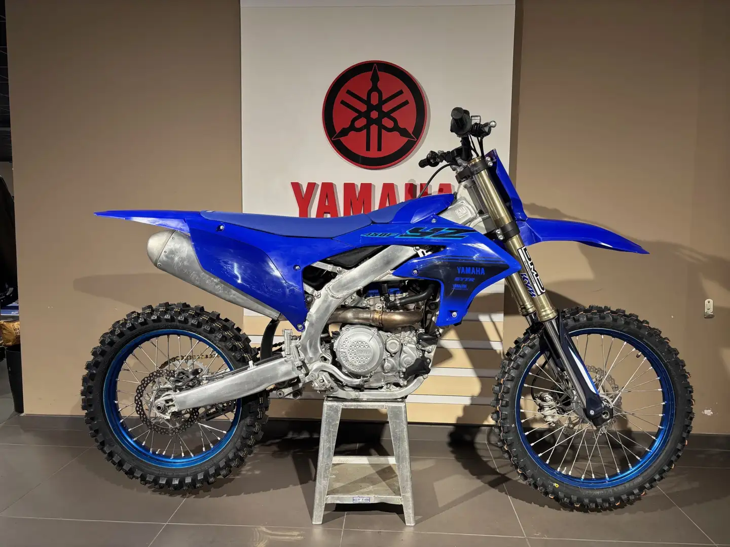 Yamaha Blauw - 1