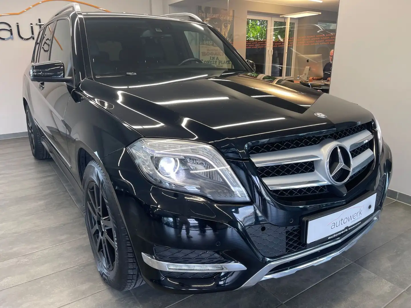 Mercedes-Benz GLK 220 CDI BlueEff 4Matic*AUT/Navi/AHK/360° KAM Zwart - 1