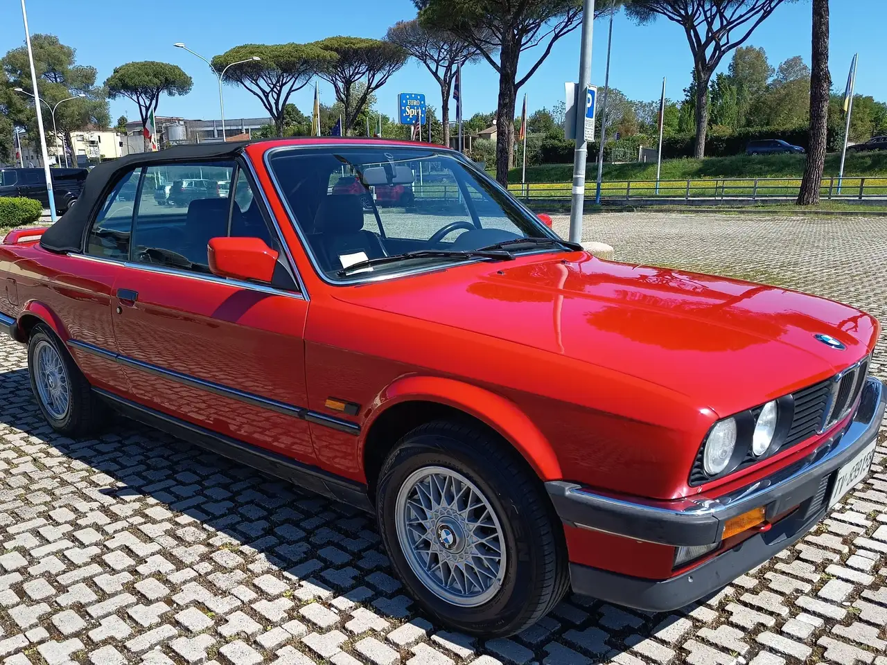BMW 320i Cabrio, foto 2