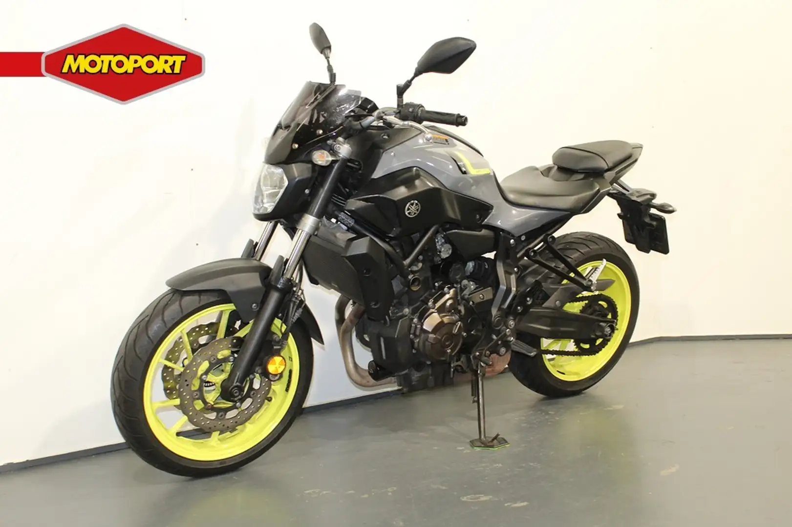 Yamaha MT-07 Zwart - 2