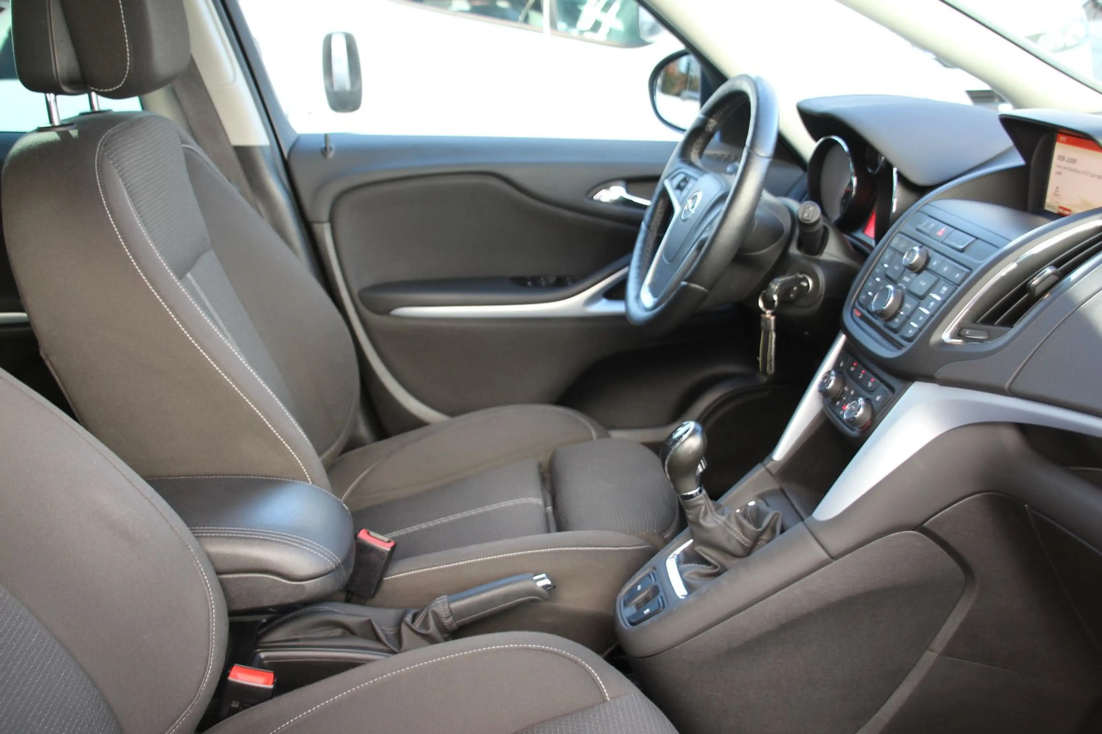Opel Zafira Tourer Innovation Bi-Xenon&Ahk&MFL&Shz — photo 8