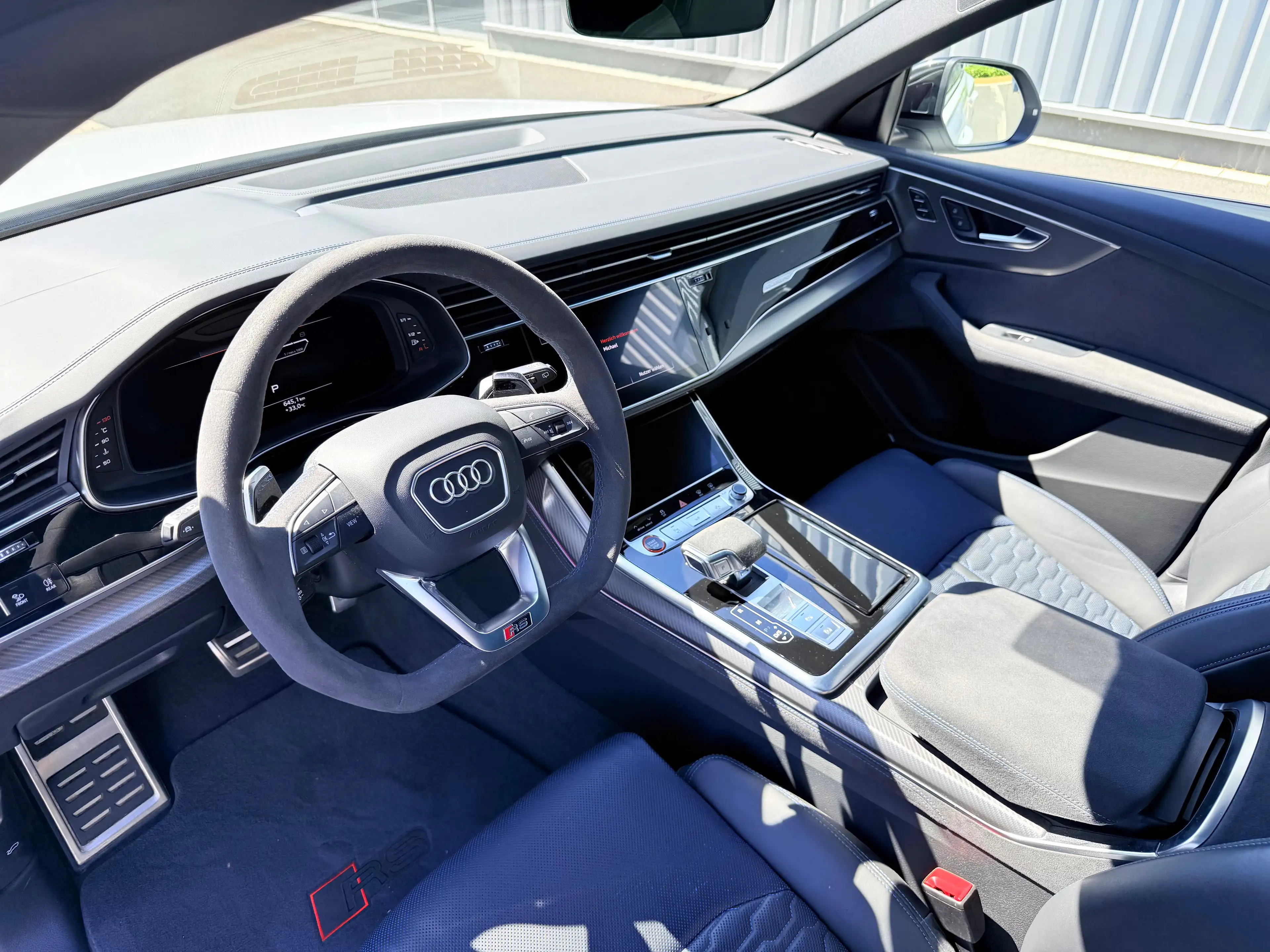 Audi RS Q8 RSQ8 performance Pano Massage HD-Laser 305km/h eAHK 1. Hand Scheckheft unfalfrei — photo 13