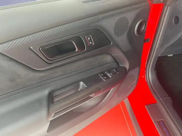 Ford Mustang view 18