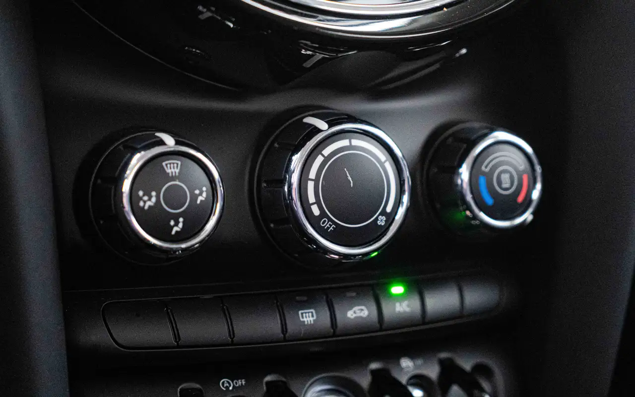MINI One Mini One Essential Incl. LED - Carplay - Navi 19