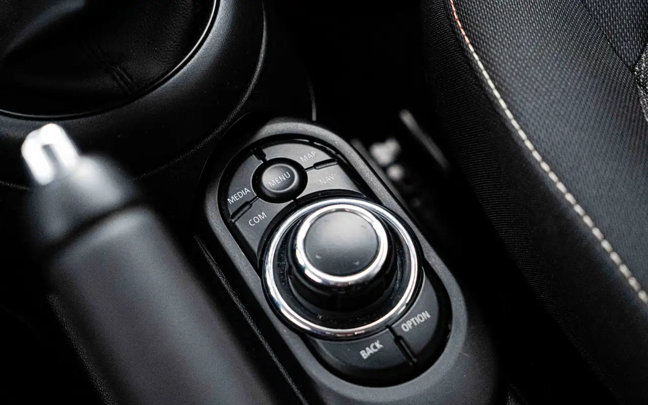 MINI One Mini One Essential Incl. LED - Carplay - Navi 20
