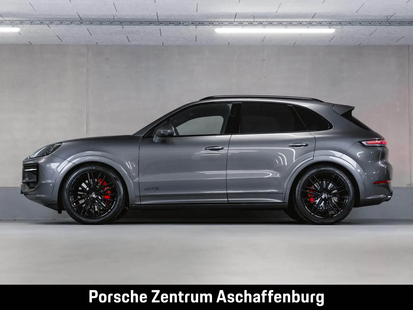 Porsche Cayenne GTS Panorama 22 Zoll SportDesign Grigio - 2