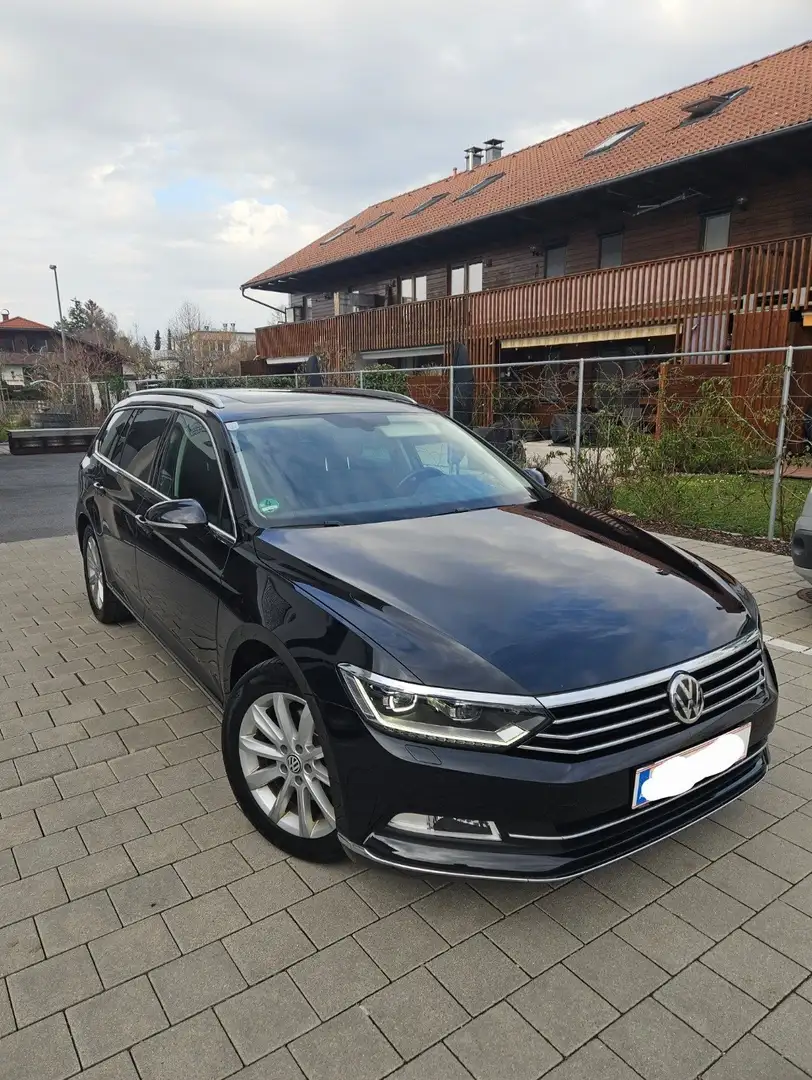 Volkswagen Passat Variant Highline 2,0 TDI DSG Schwarz - 1