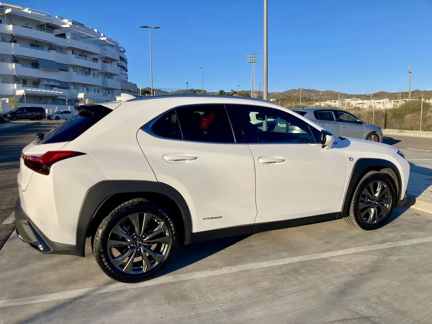 Lexus UX 250h F Sport 2WD Blanco - 2