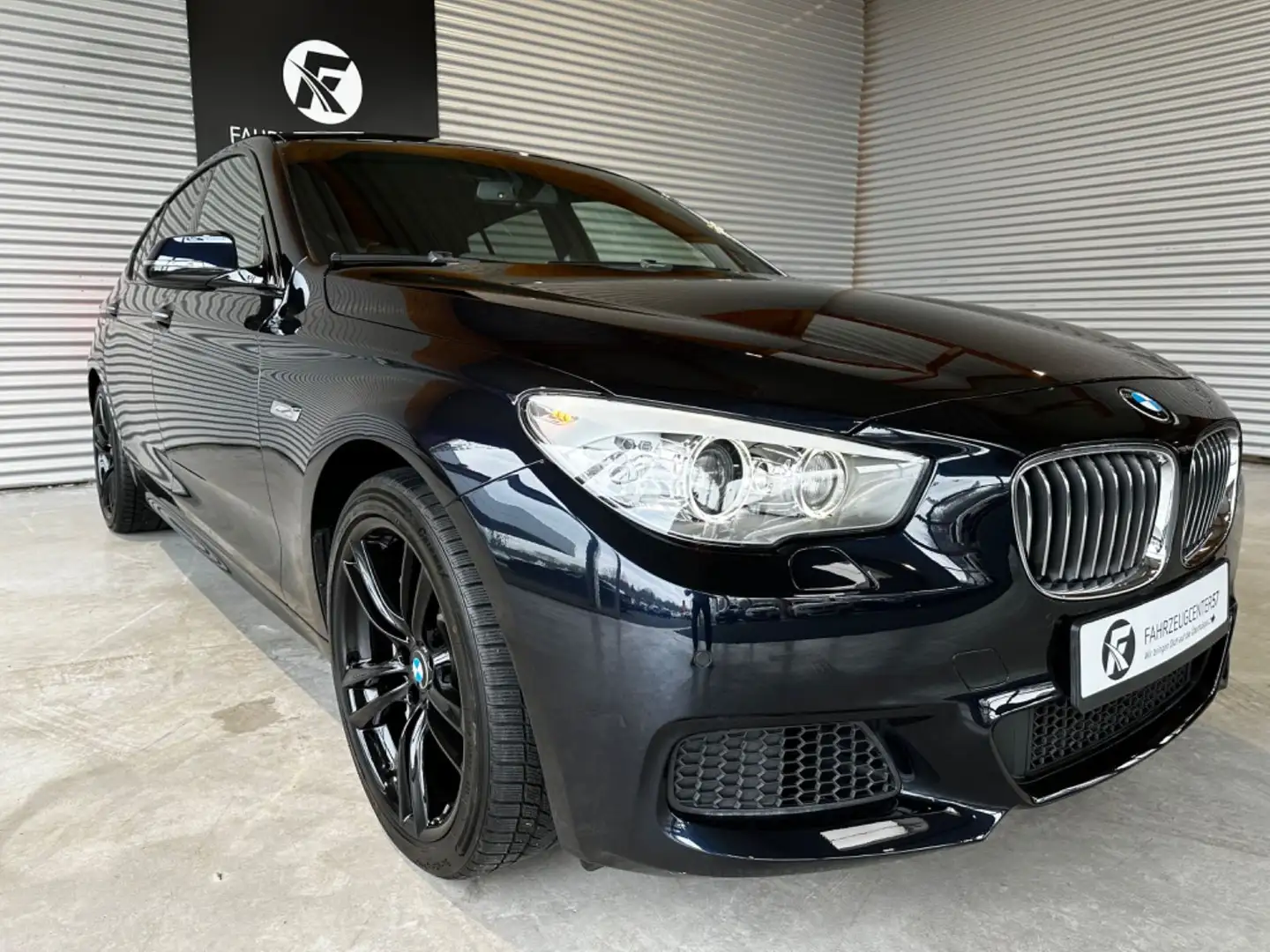 BMW 535 /M-PAKET/SOFTCLOSE/NAVI/PDC Fekete - 1