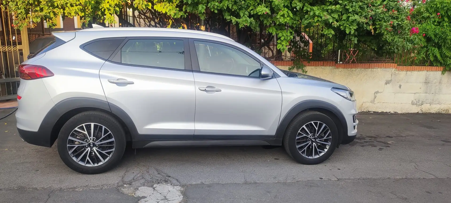 Hyundai TUCSON Tucson II 2018 1.6 crdi Xprime 2wd 115cv my20 Argento - 2