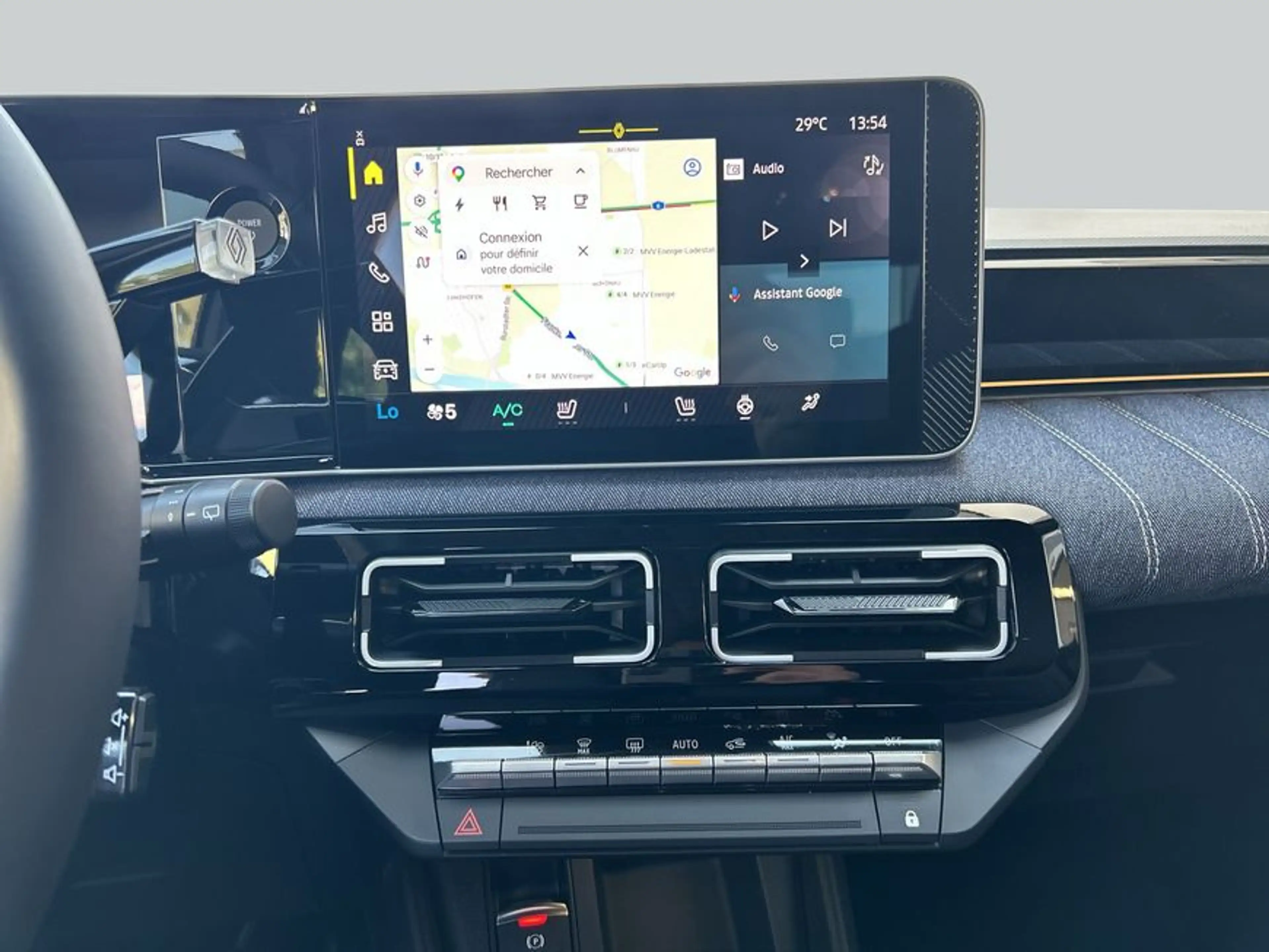 Renault R 5 E-Tech Techno 150 Comfort Range 110 kW — photo 15