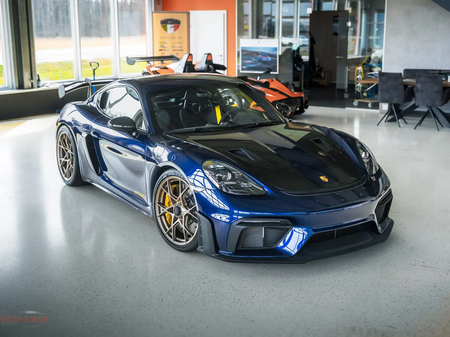 Porsche 718 GT4 RS Blau - 2