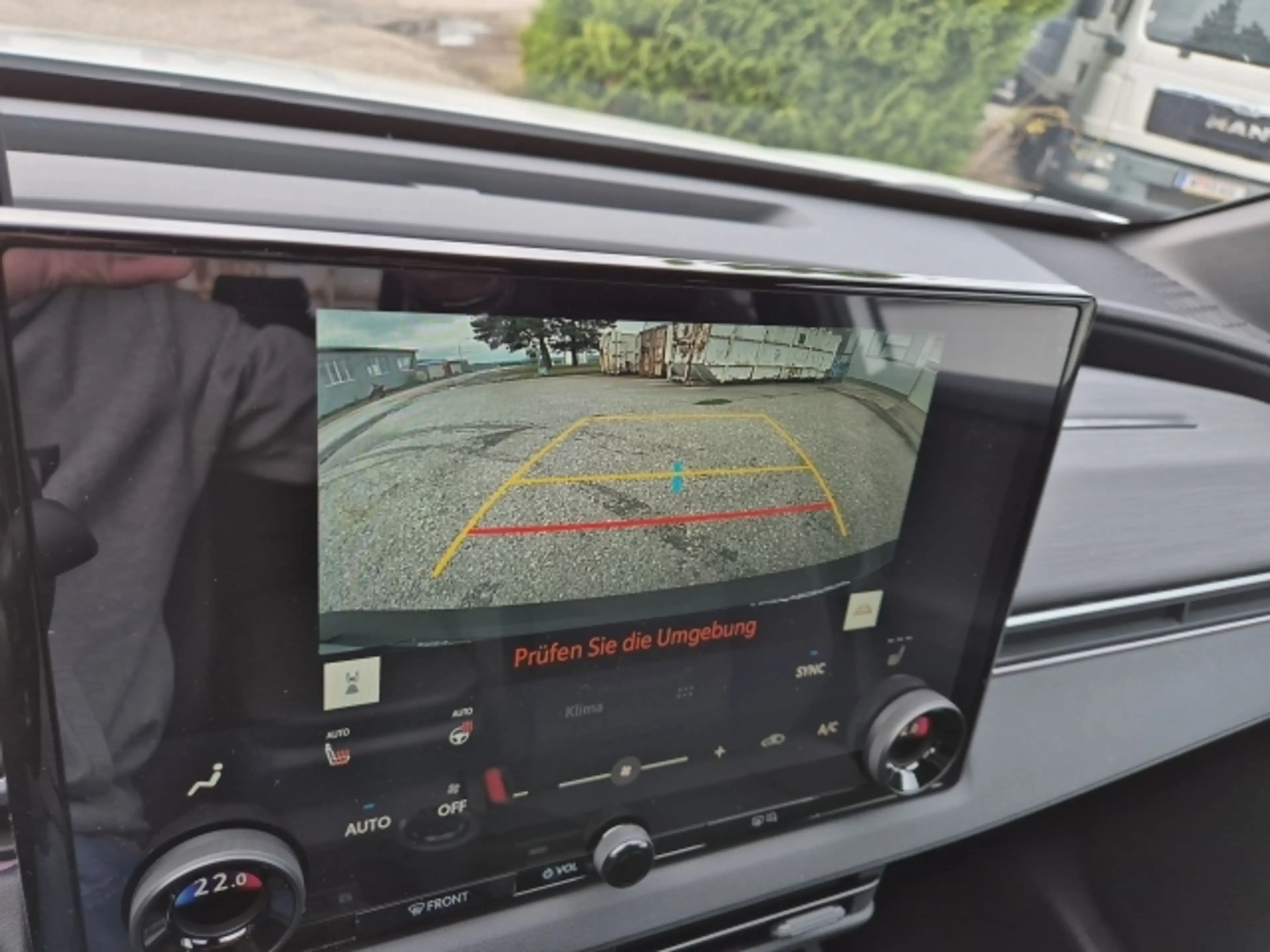 Toyota C-HR+ C-HR+ Teamplayer — photo 12