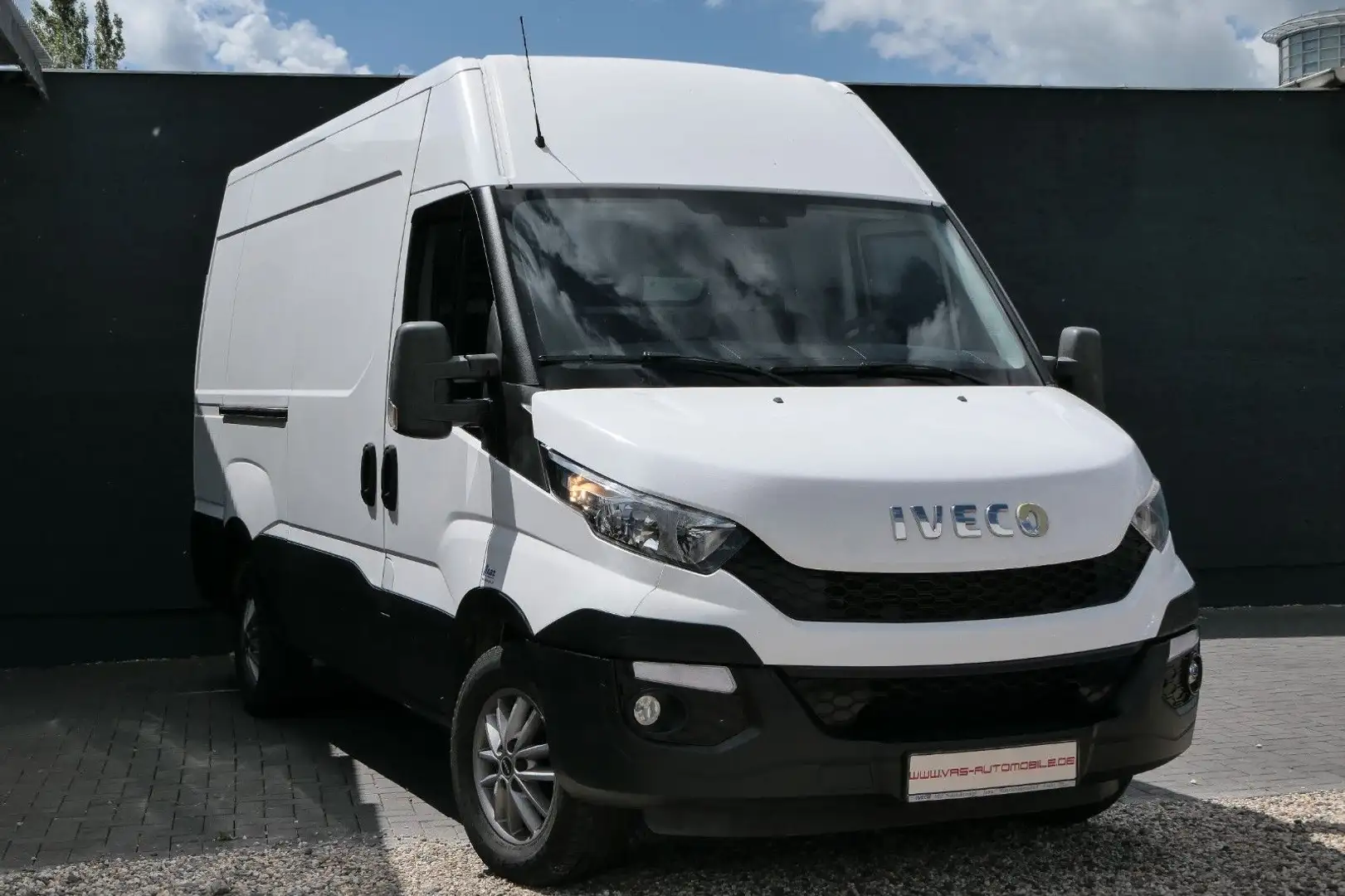 Iveco Daily Kasten H3 35 SV Radstand 3520 L Blanc - 2