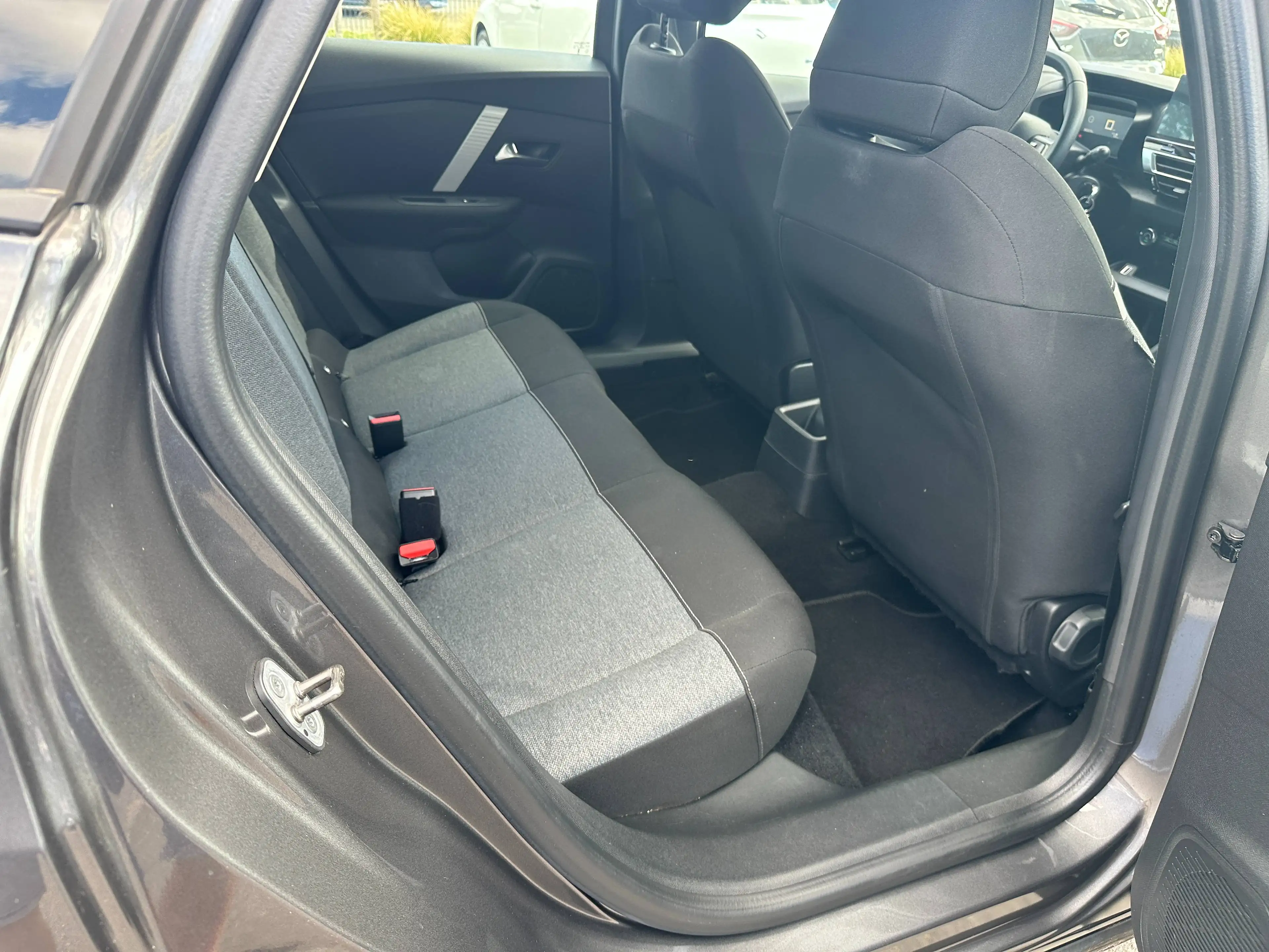 Citroen C4 C4 1.2 PureTech Feel S — photo 9