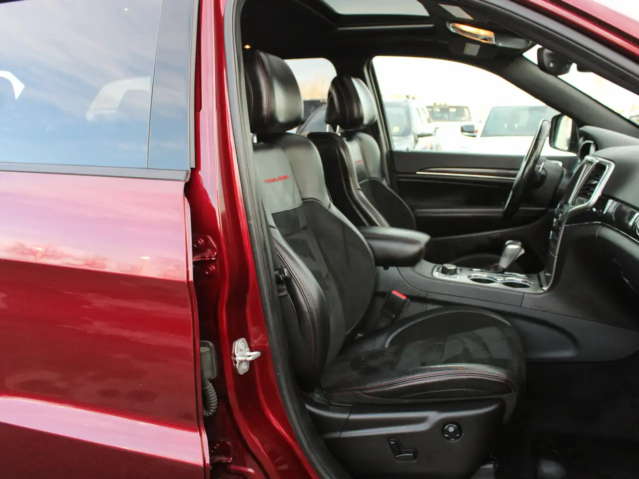 Jeep Grand Cherokee снимка Jeep Grand Cherokee