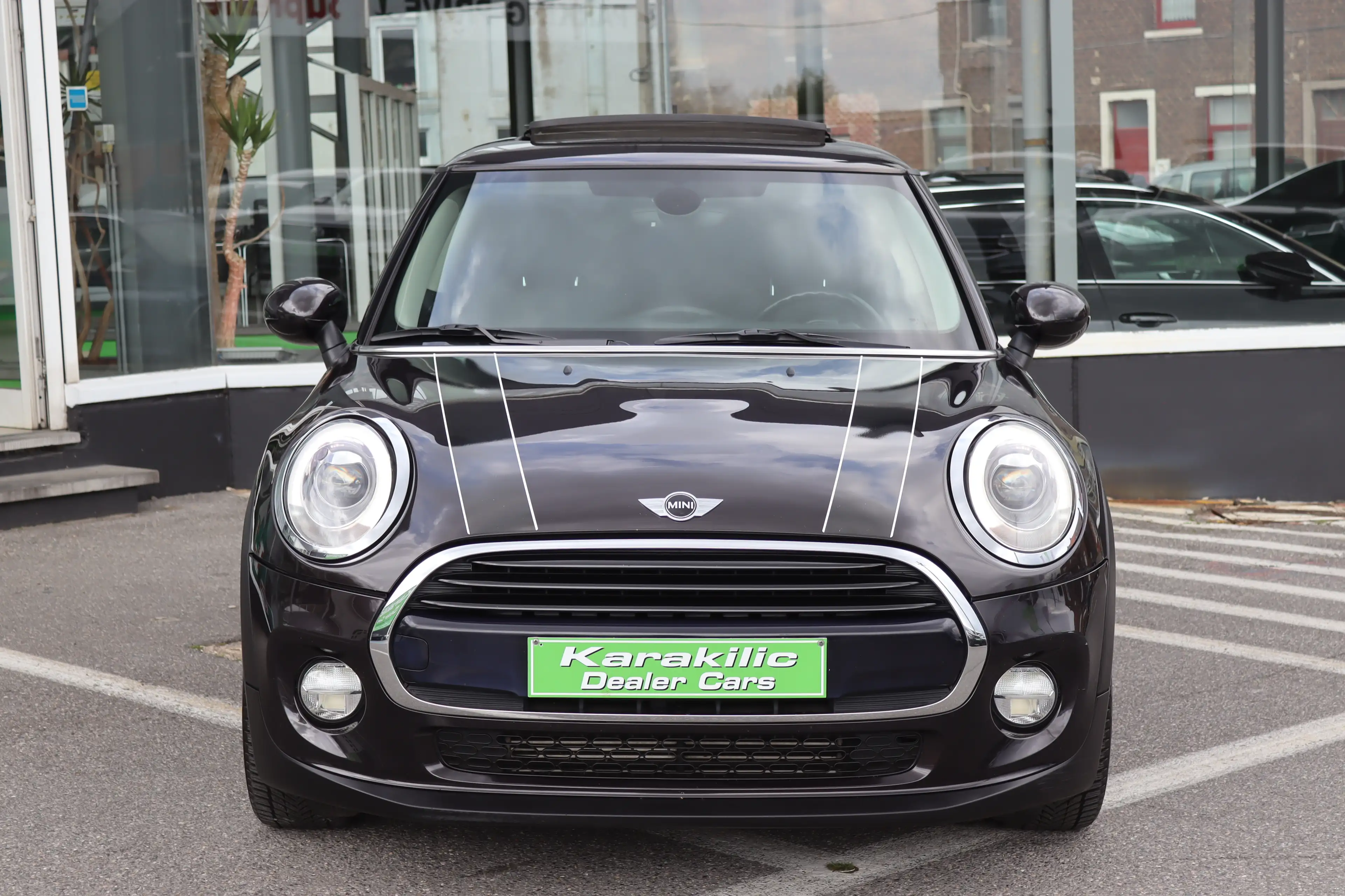 MINI Cooper D BOITE AUTO 116CV TOIT PANO GPS XENON AMBIANCE CUIR FULL — photo 5