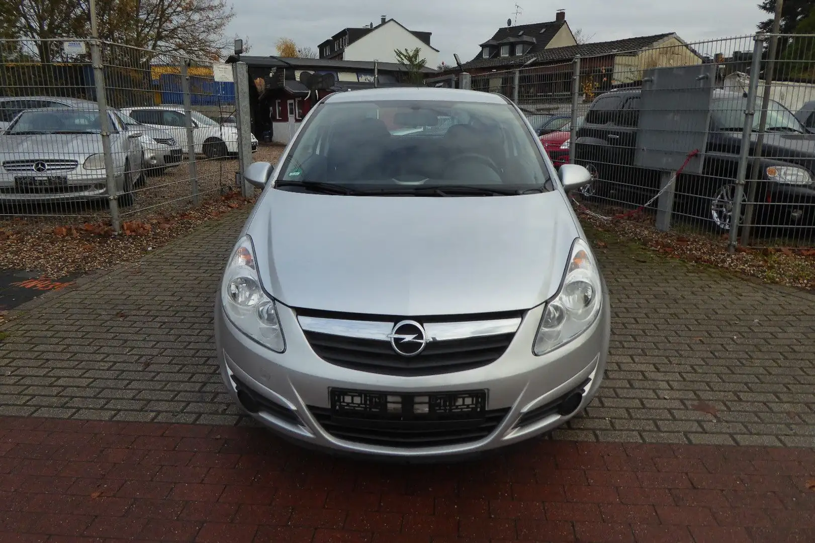 Opel Corsa D Edition/ Klima/ Isofix/ 5 Sitzer/ TOP!! Zilver - 2