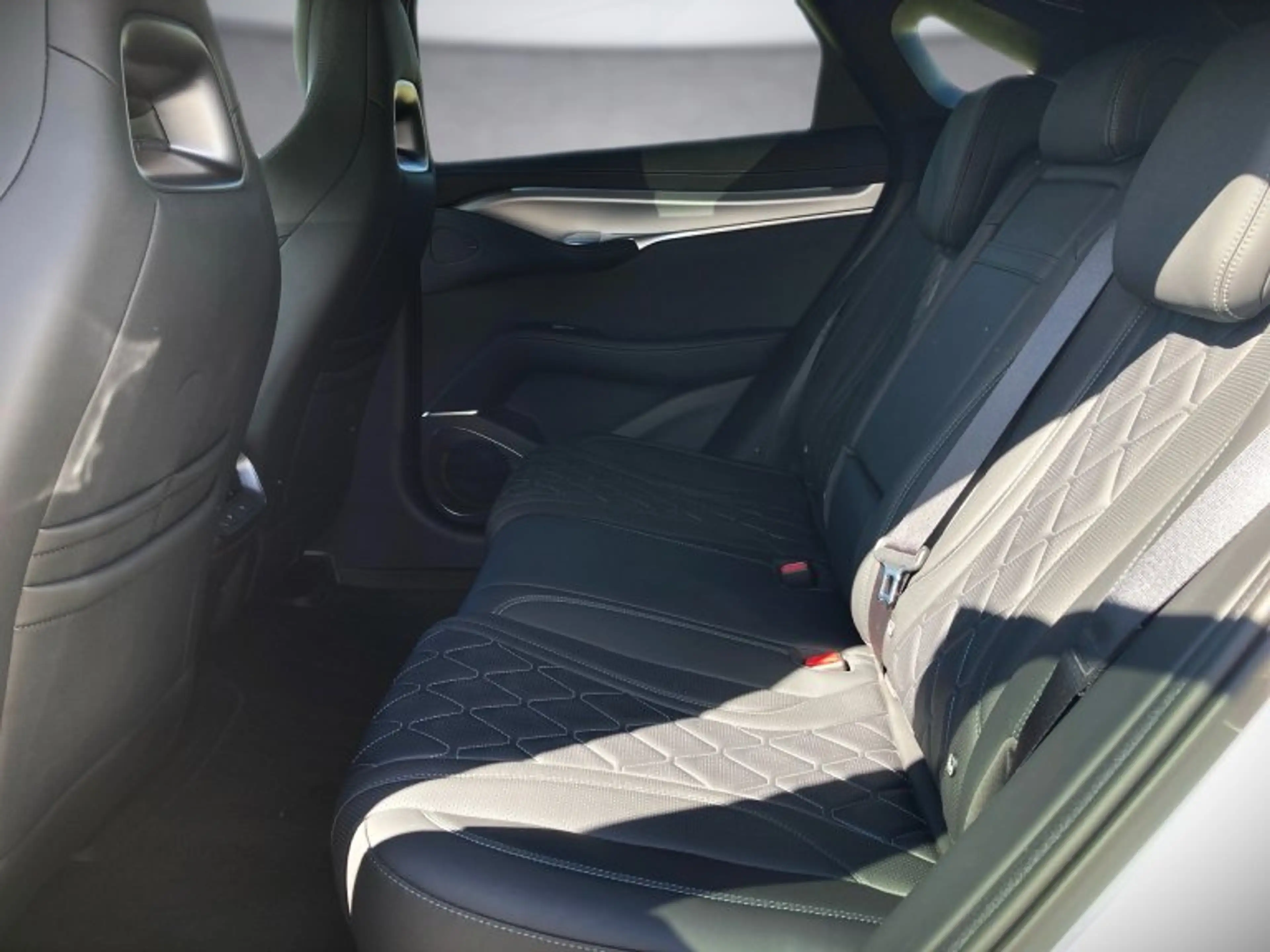 BYD Sealion 7 Excellence AWD MY2025 — photo 12
