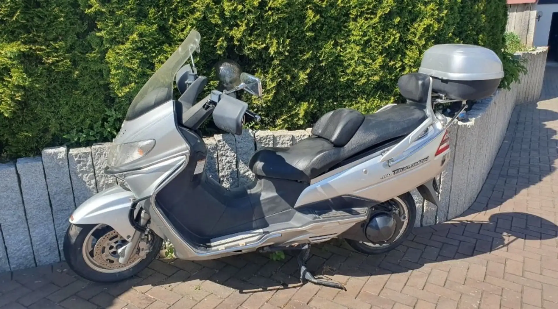 Suzuki Burgman 400 Suzuki J  Burgmann 400 AN Argent - 1