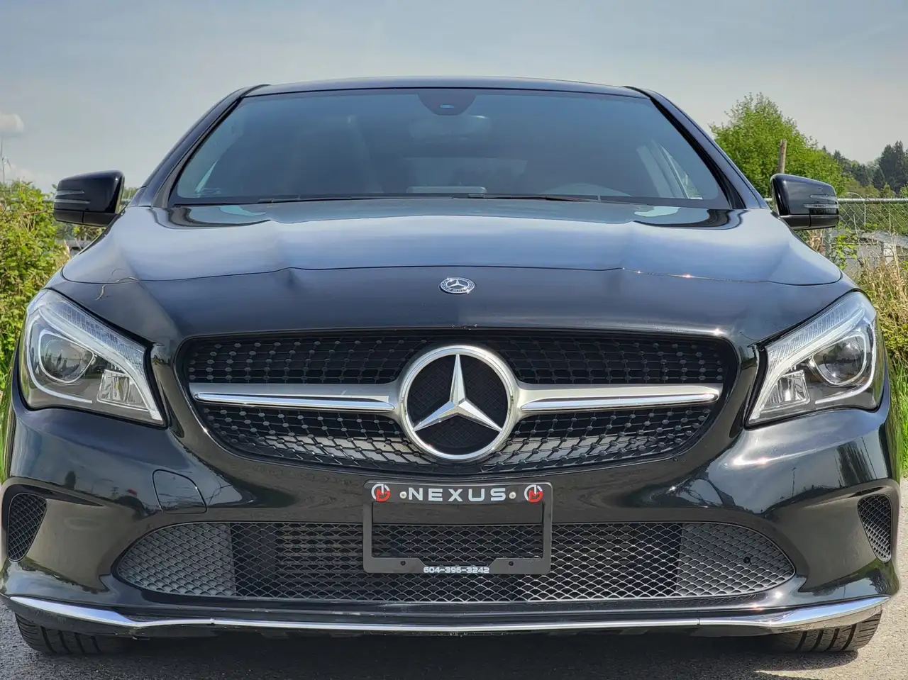 Mercedes-Benz CLA снимка Mercedes-Benz CLA
