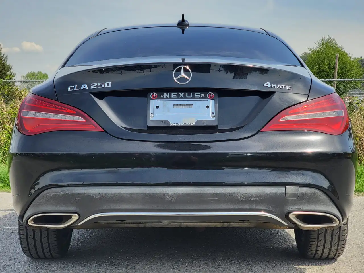 Mercedes-Benz CLA снимка Mercedes-Benz CLA