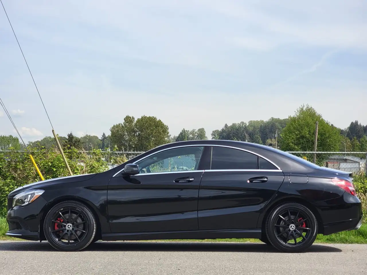 Mercedes-Benz CLA снимка Mercedes-Benz CLA