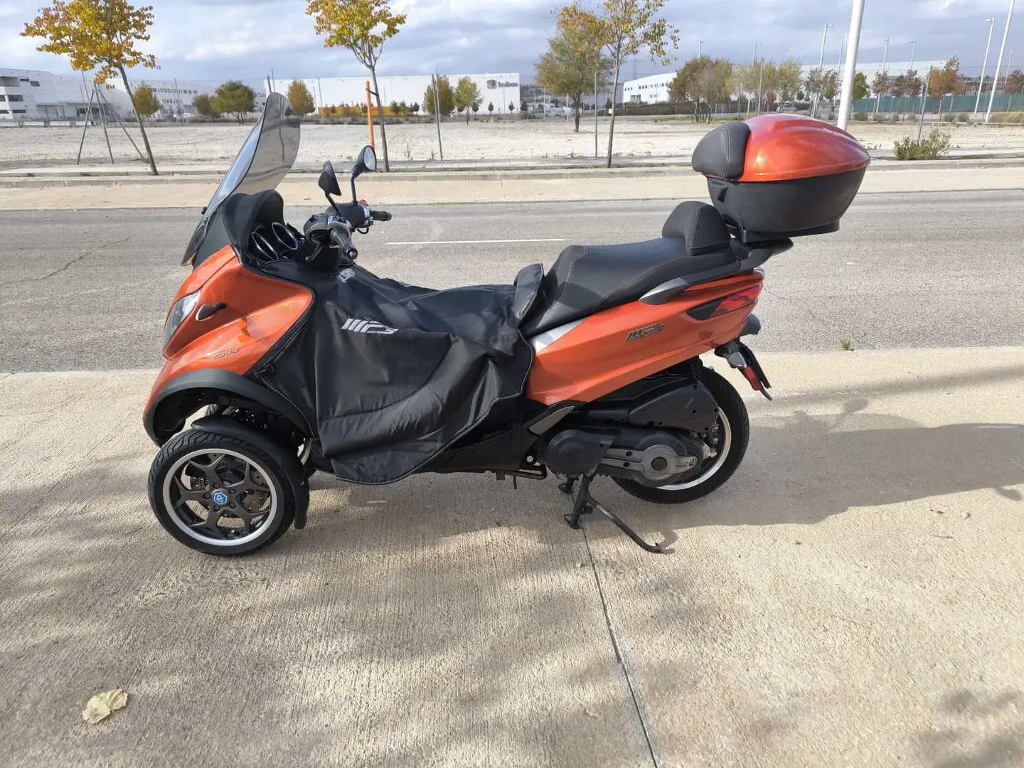 Piaggio MP3 500 Variador Polini Hi-Speed.
- Muelles de Embrague Ma Naranja - 2
