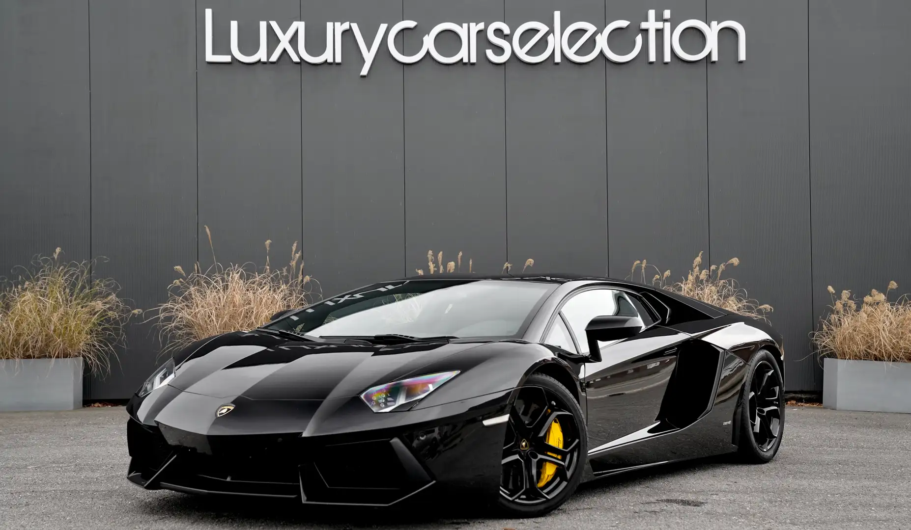 Lamborghini Aventador Aventador LP 700-4 *VERKOCHT/SOLD/VENDU* Černá - 1