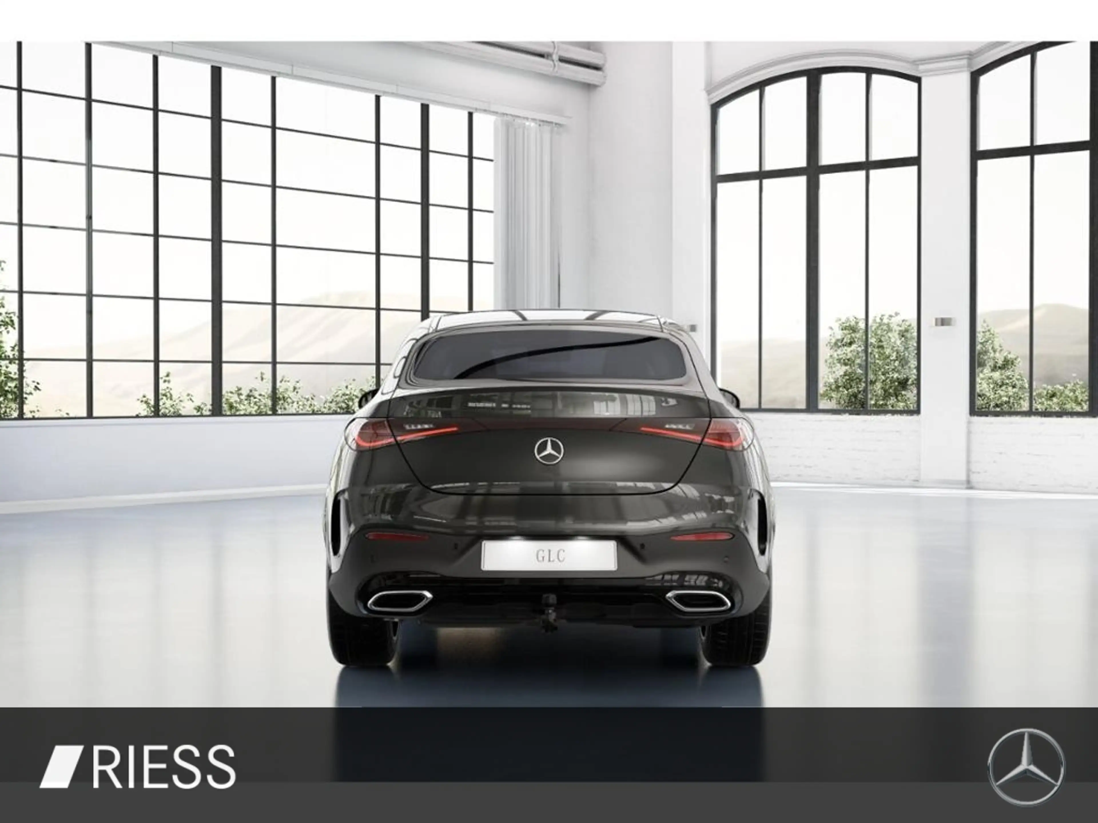 Mercedes-Benz GLC 220 d 4M Cp AMG Sport Night Distr Pano AHK Keyl 20" — photo 6
