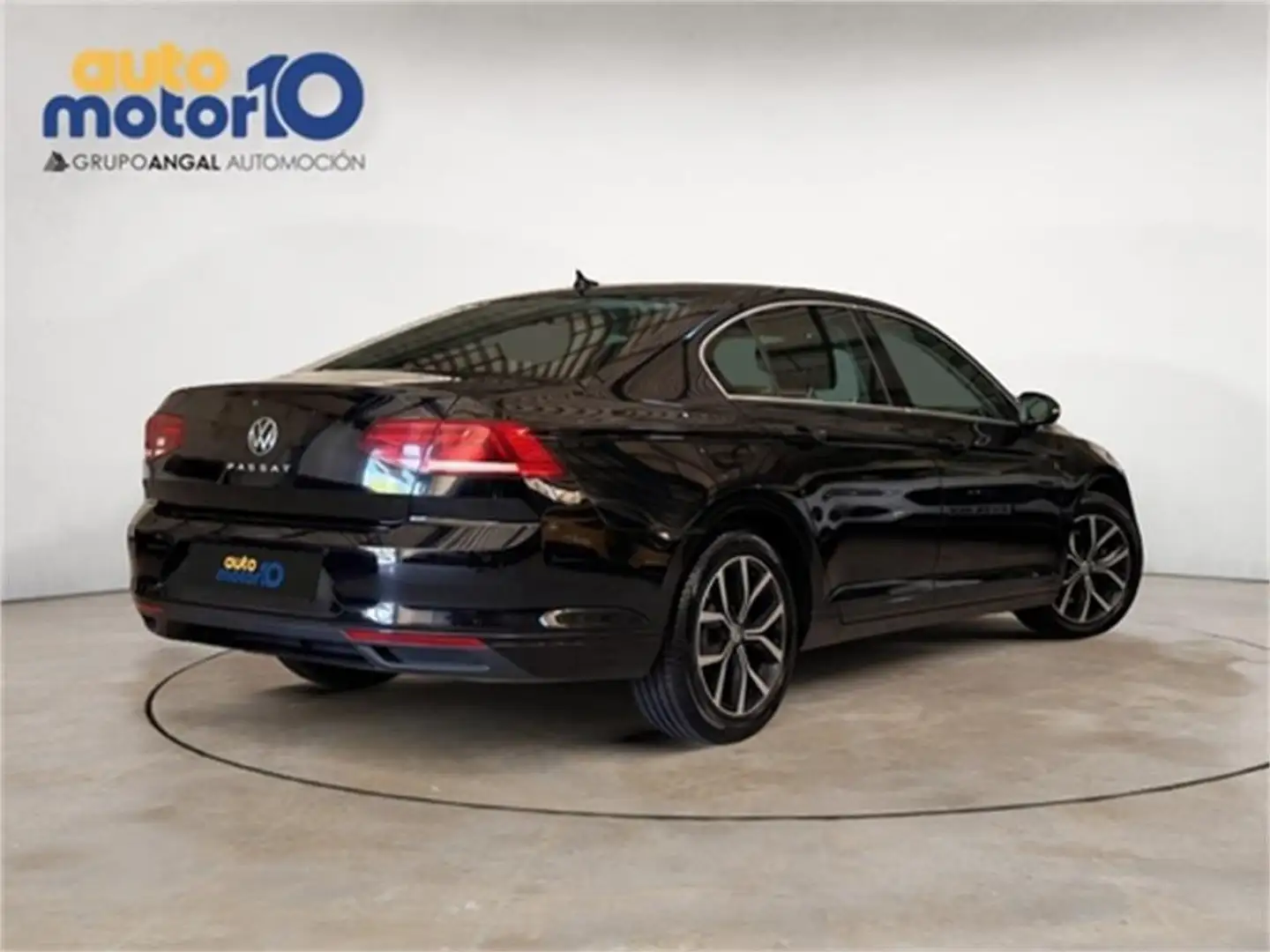 Volkswagen Passat 1.5 TSI ACT Executive DSG7 110kW - 2