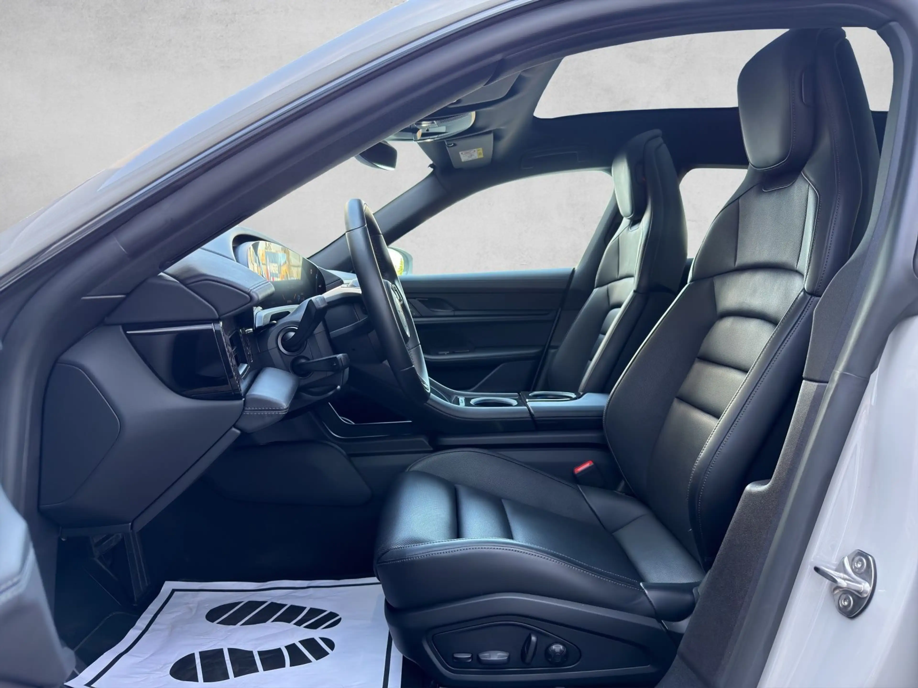 Porsche Taycan 4S Cross Turismo 83,7kWh — photo 8