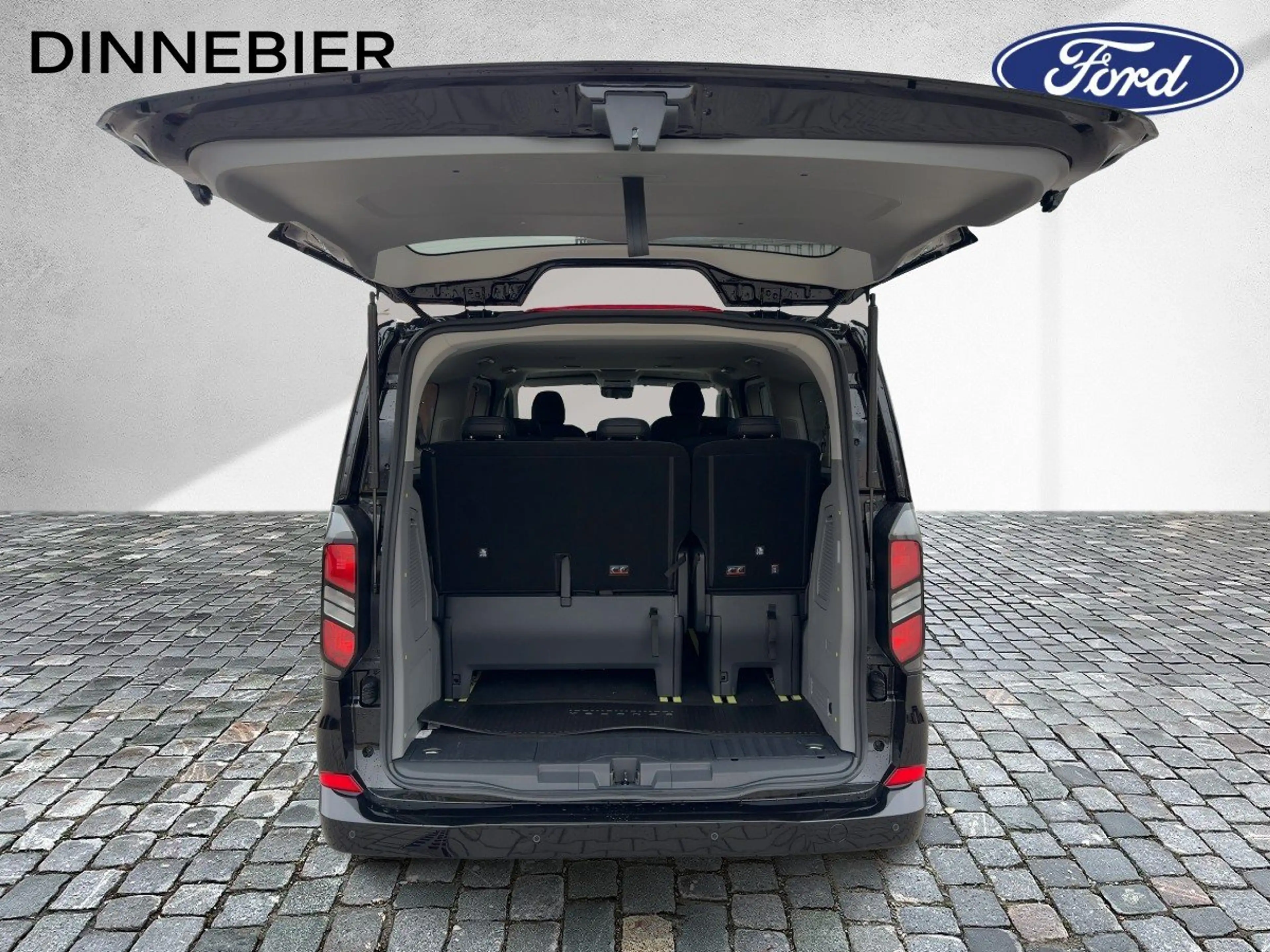 Ford Tourneo Custom Bus 320 L2 Titanium 125 kW AWD — photo 8