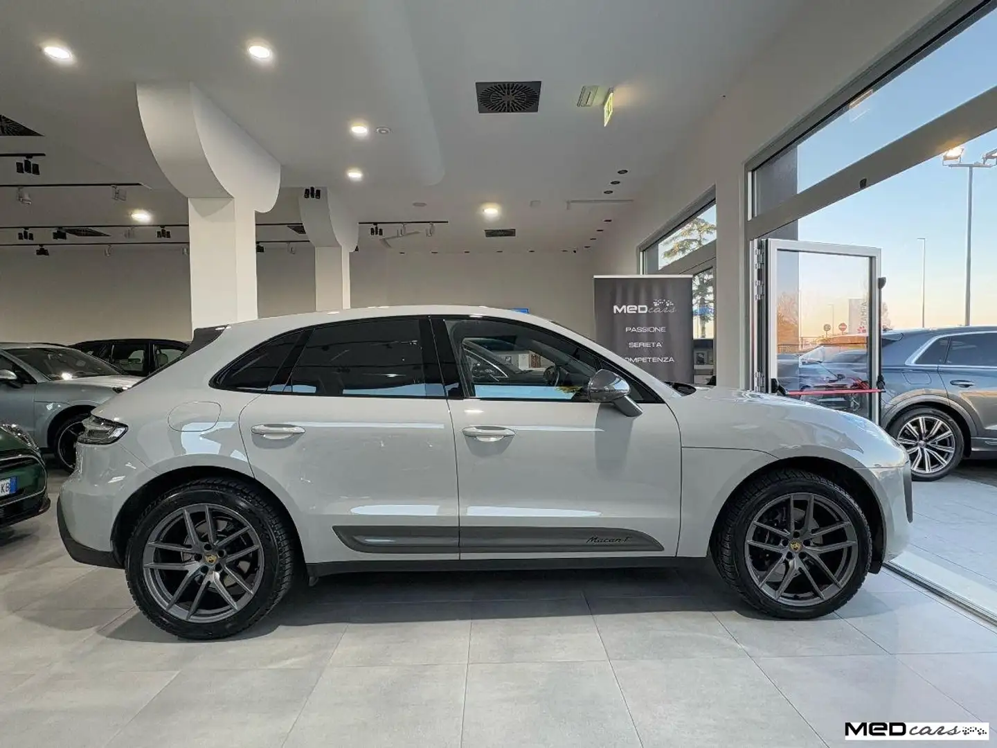 Porsche Macan BELLISSIMA !! IVA ESPOSTA !!! Gris - 1