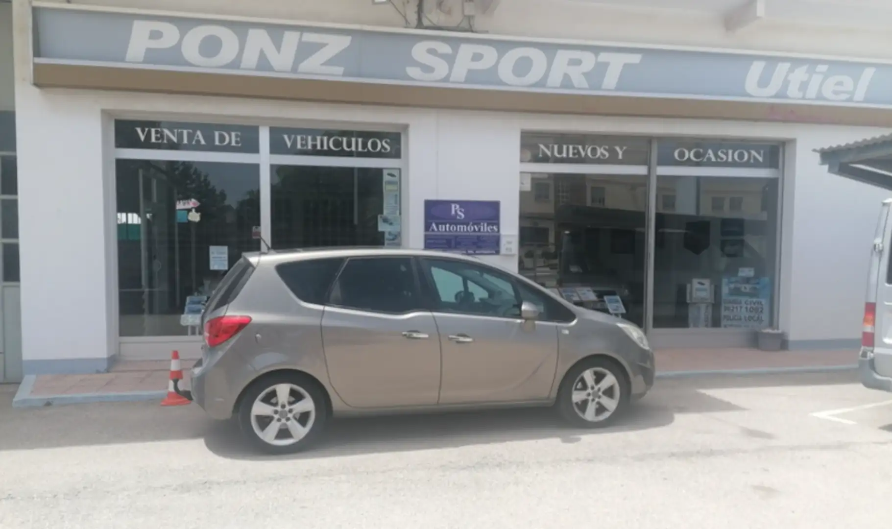 Opel Meriva 1.7CDTi Cosmo 110 Beige - 2