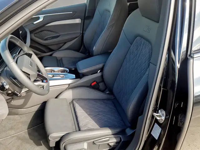 Audi A6 view 7